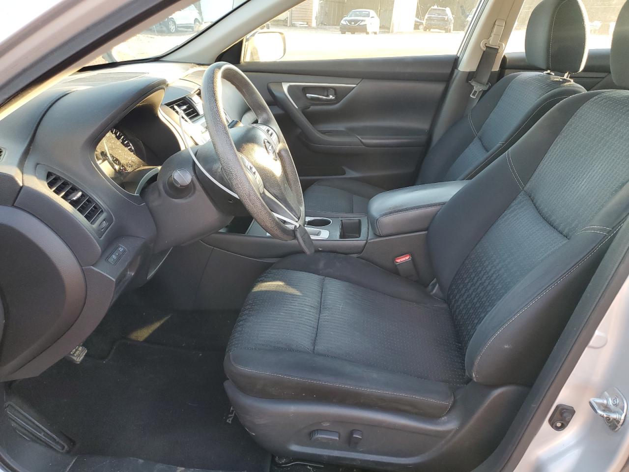 2016 Nissan Altima - Image 7