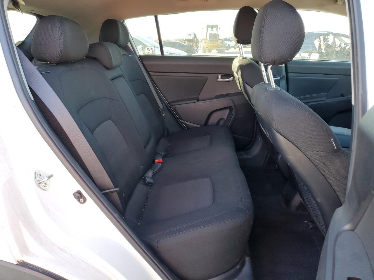 2011 Kia Sportage - Image 11