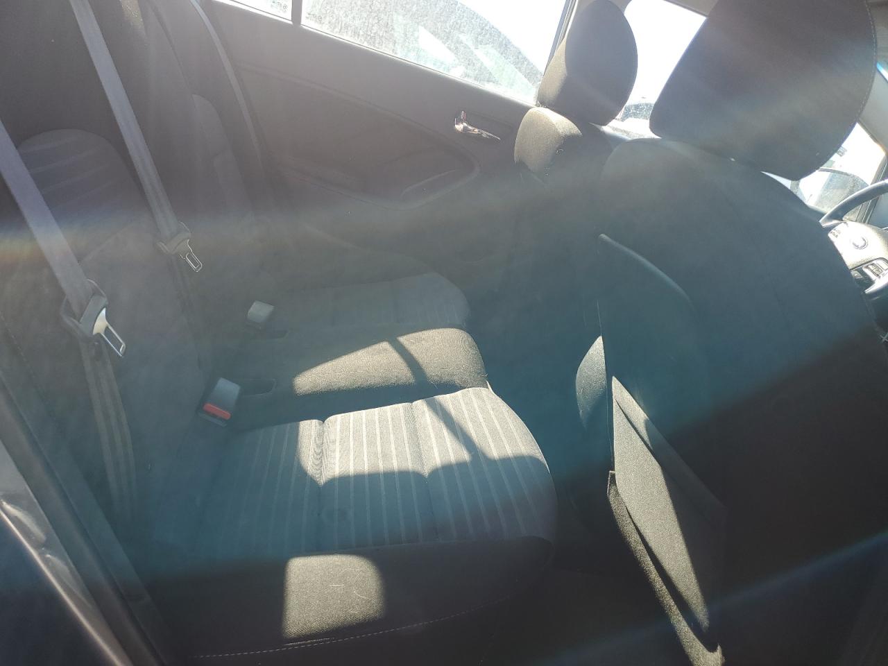 2018 Kia Forte - Image 10