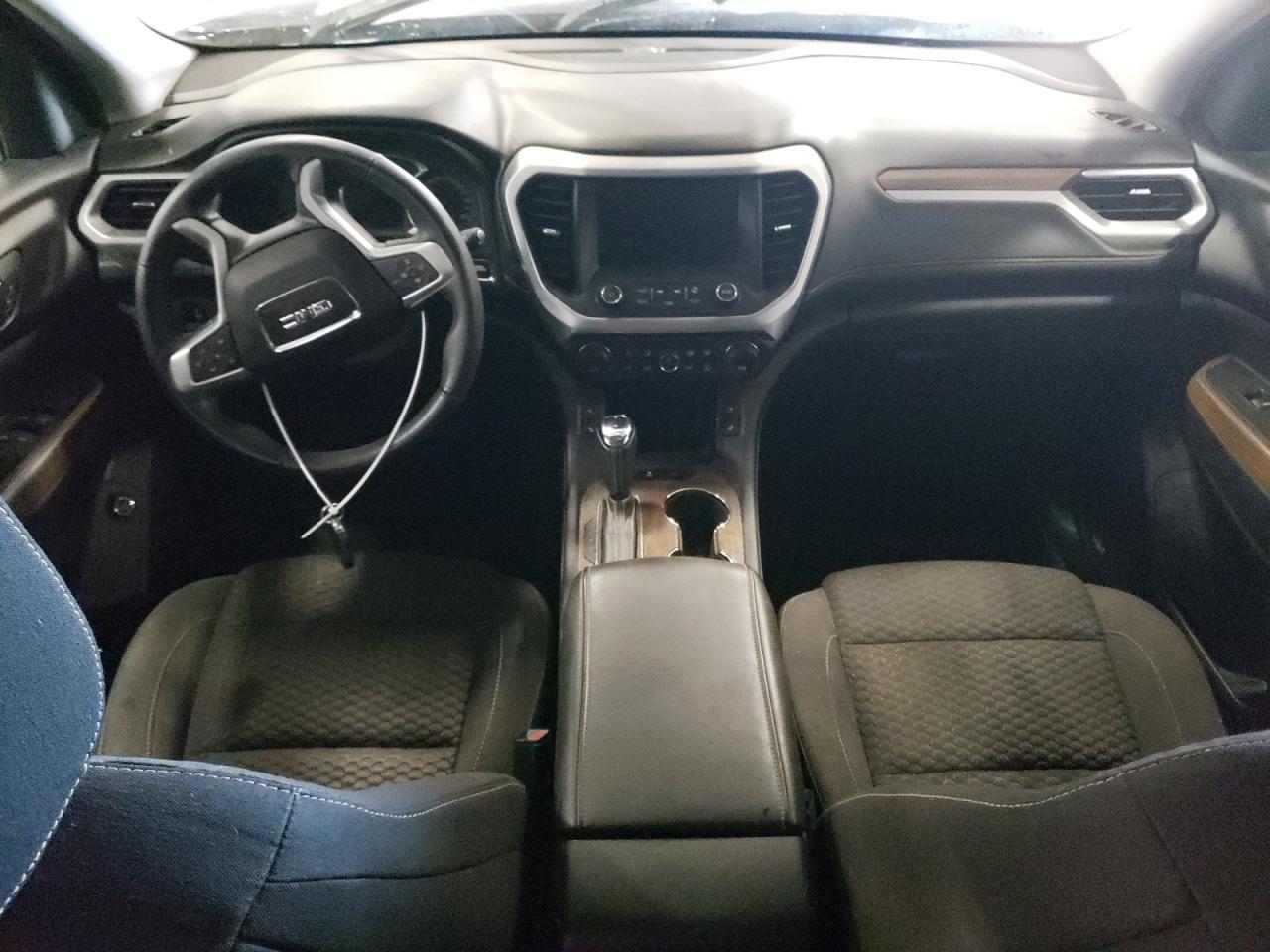 2017 GMC Acadia - Image 8