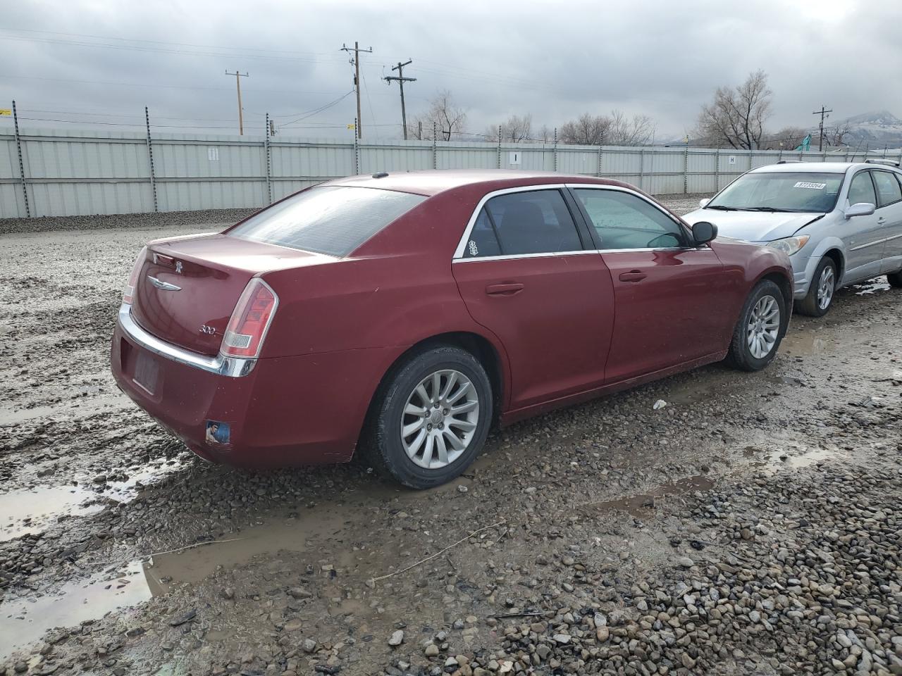 VIN 2C3CCAAG8DH735935 2013 CHRYSLER 300 no.3