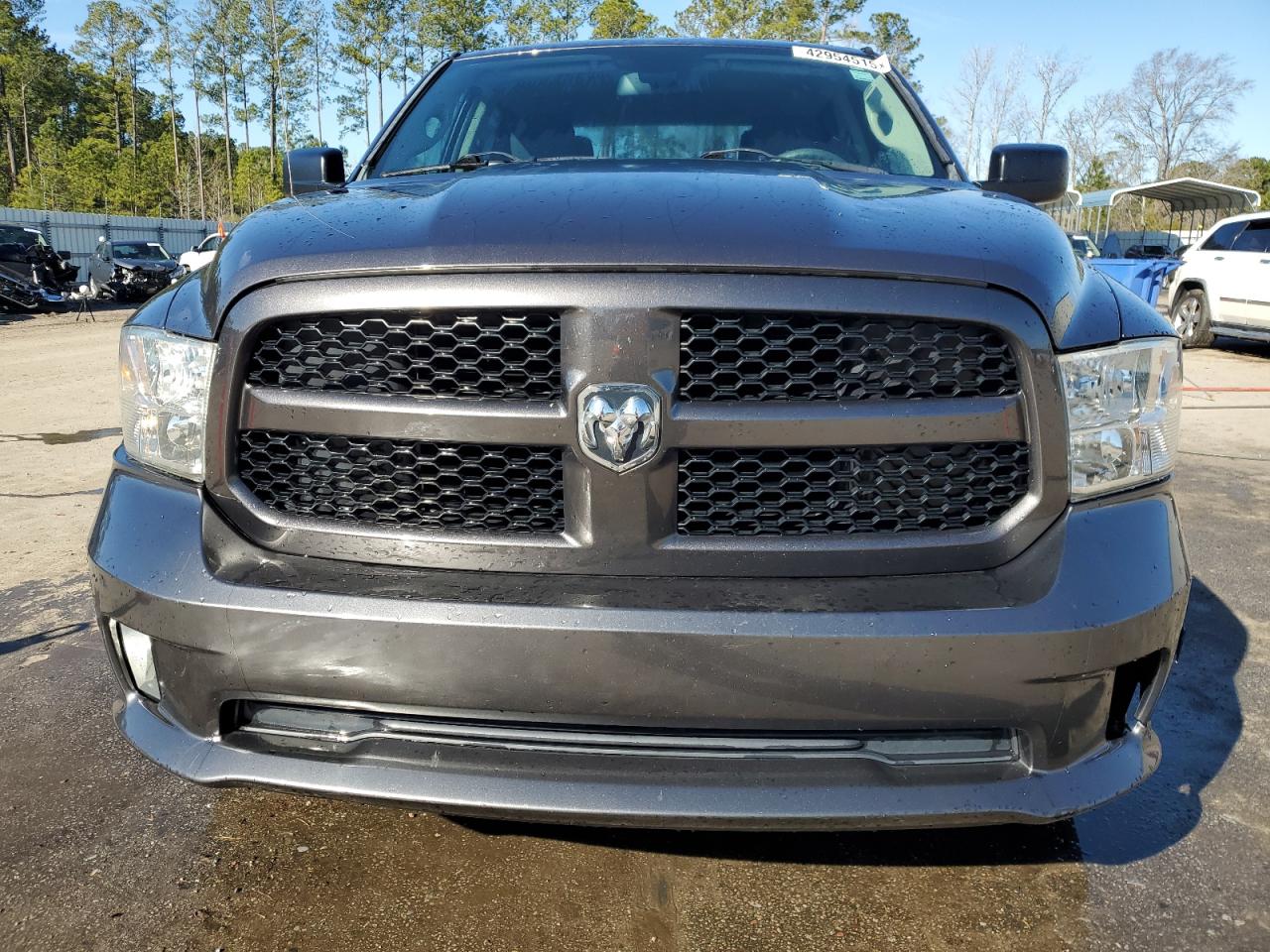 2015 RAM 1500 - Image 5