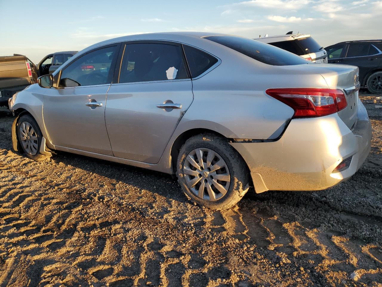 2017 Nissan Sentra - Image 2