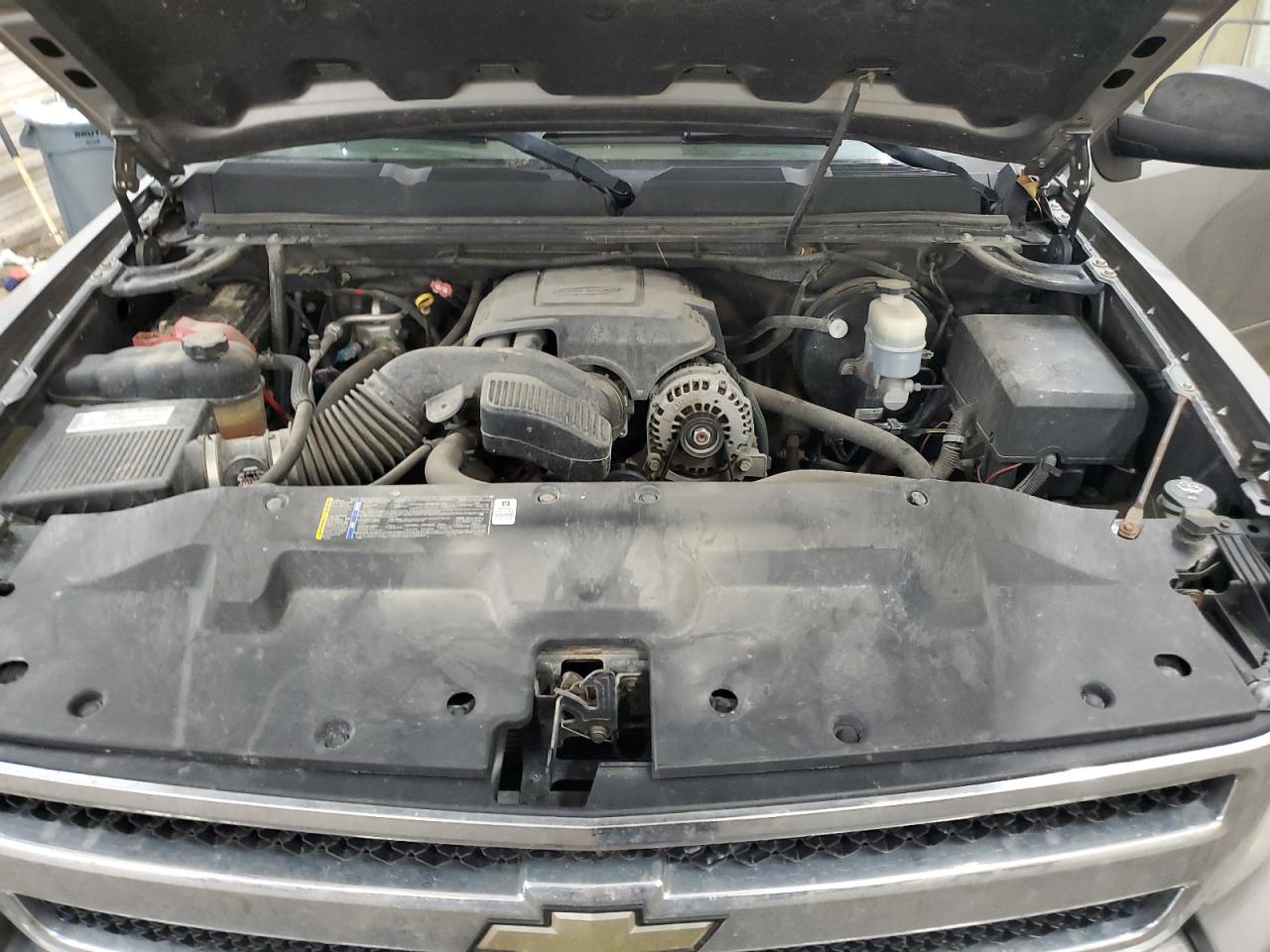 2008 Chevrolet Silverado - Image 11