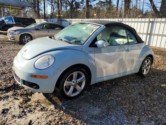 2010 Volkswagen New Beetle 