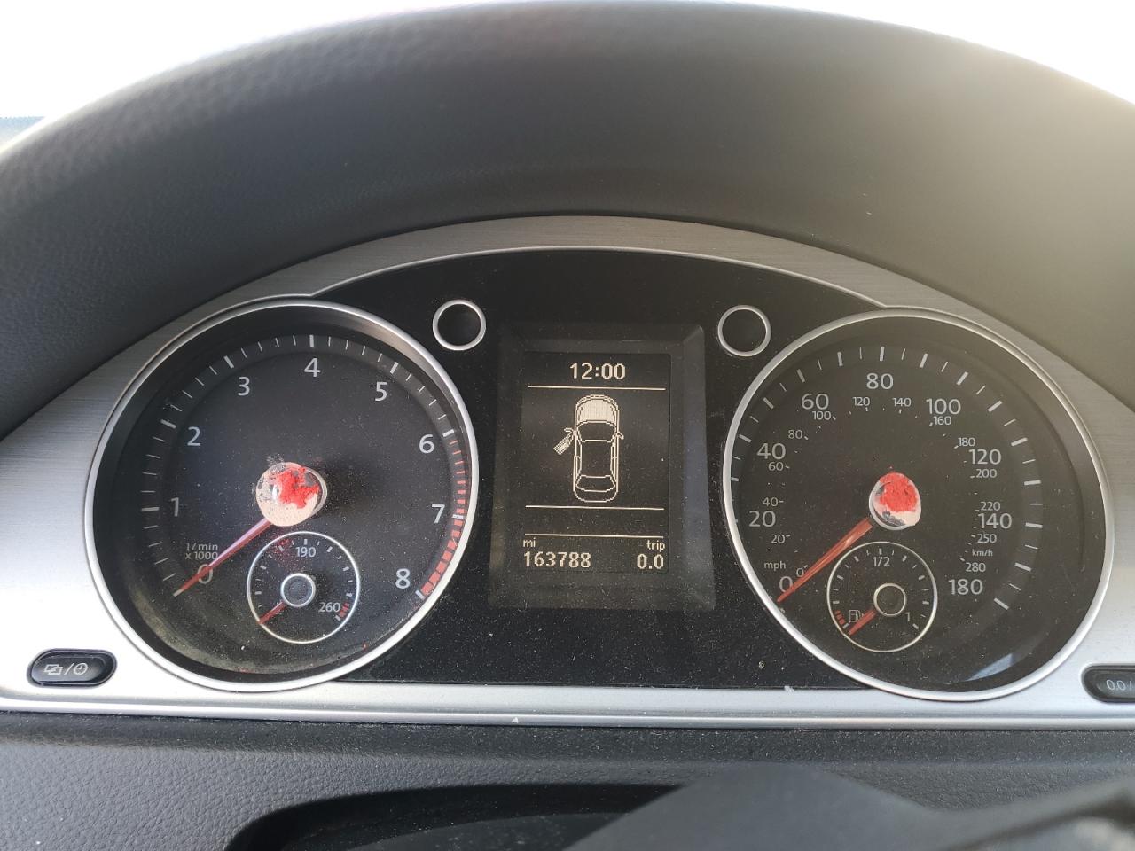 2014 Volkswagen Passat CC - Image 9
