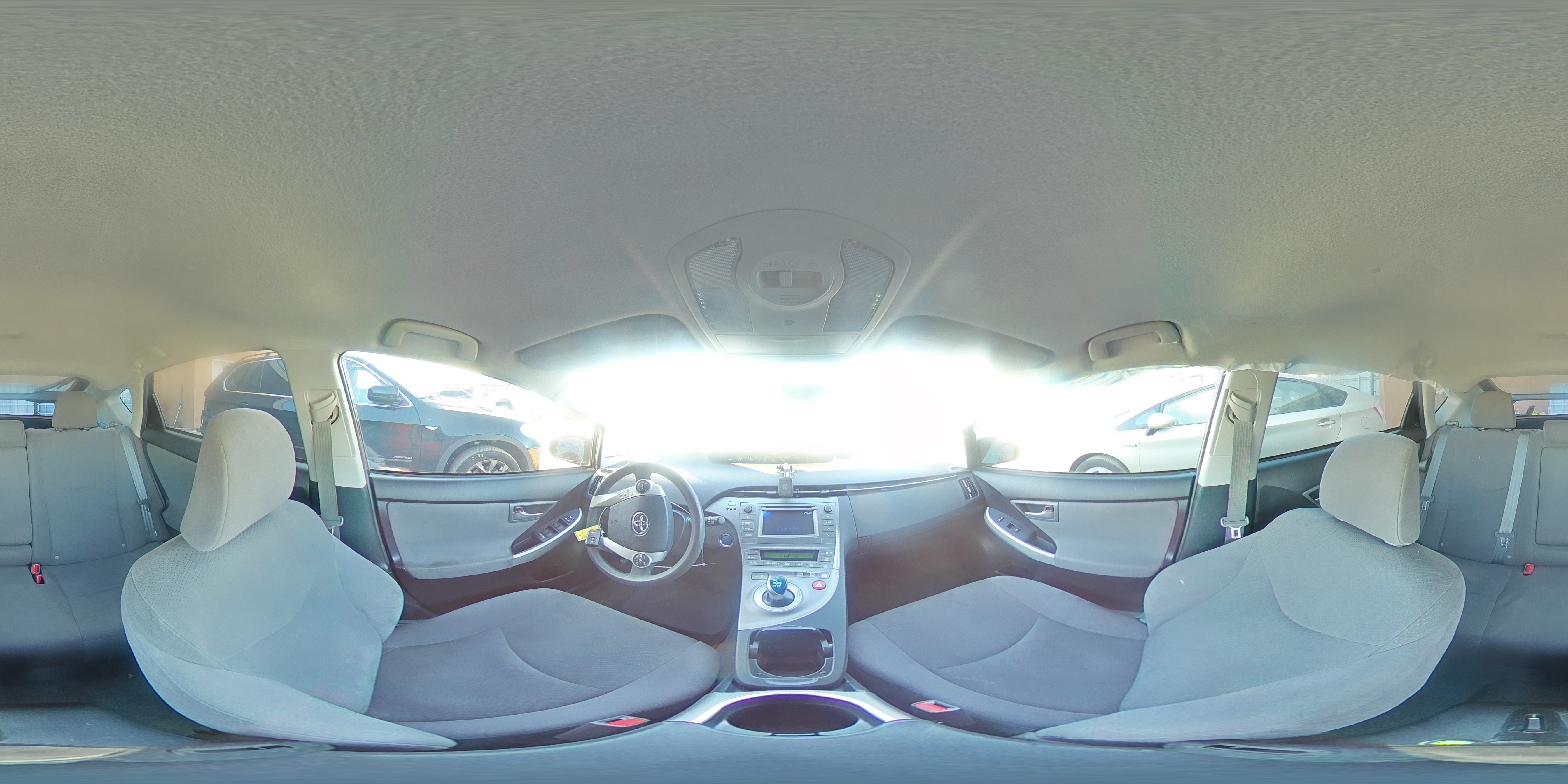2014 Toyota Prius - Image 12