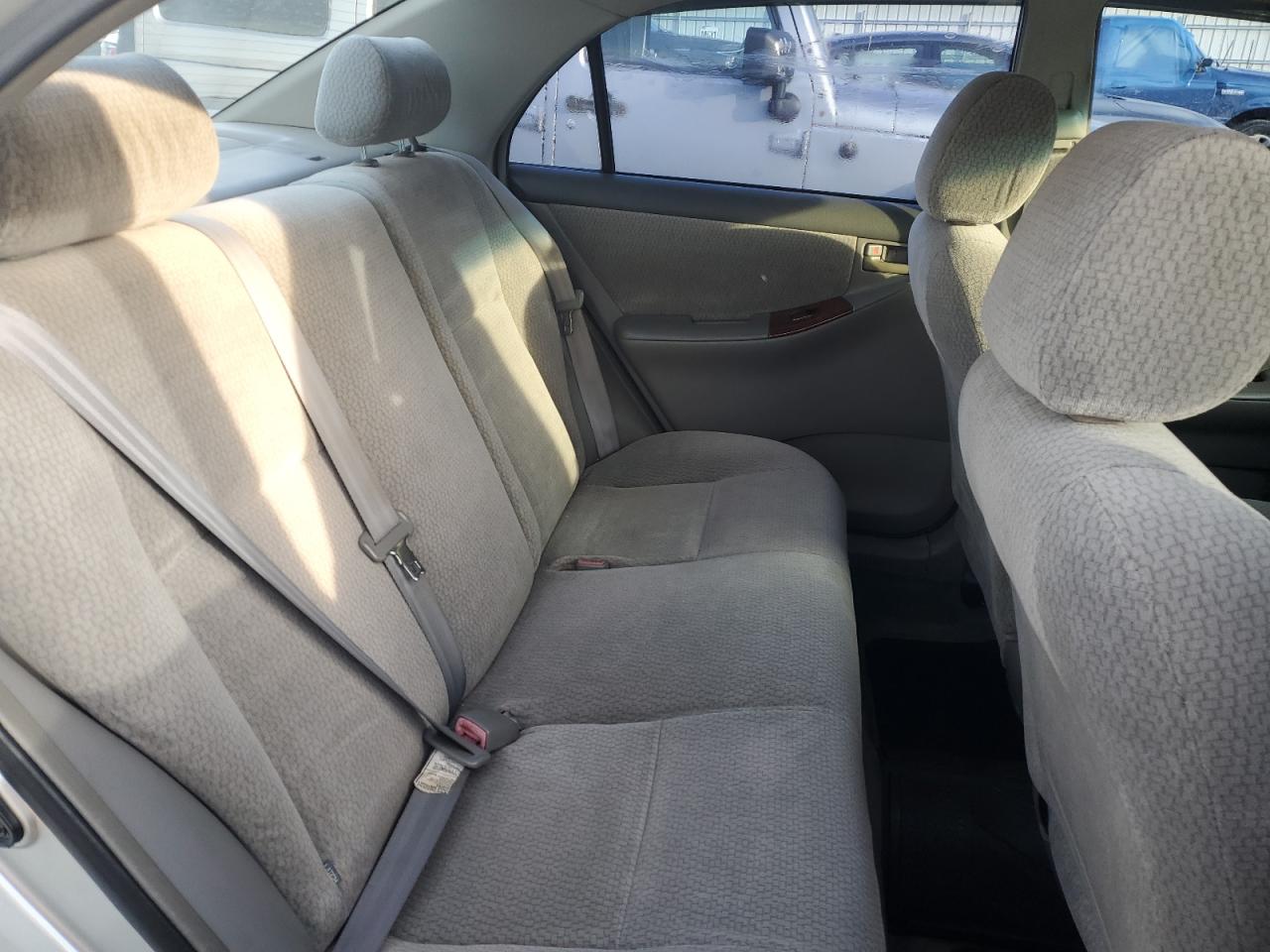 2004 Toyota Corolla - Image 10