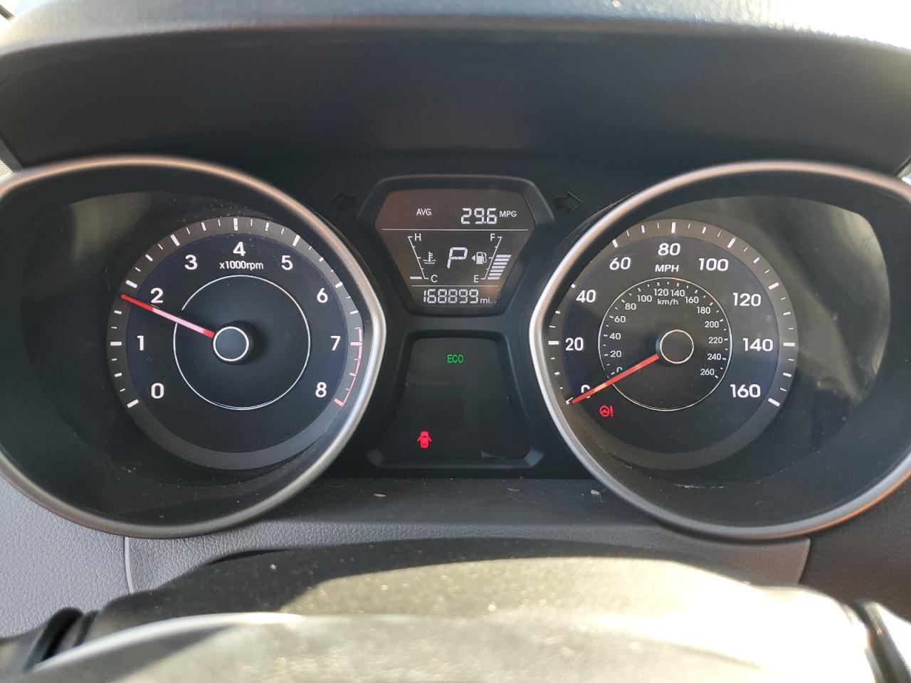 2016 Hyundai Elantra - Image 9