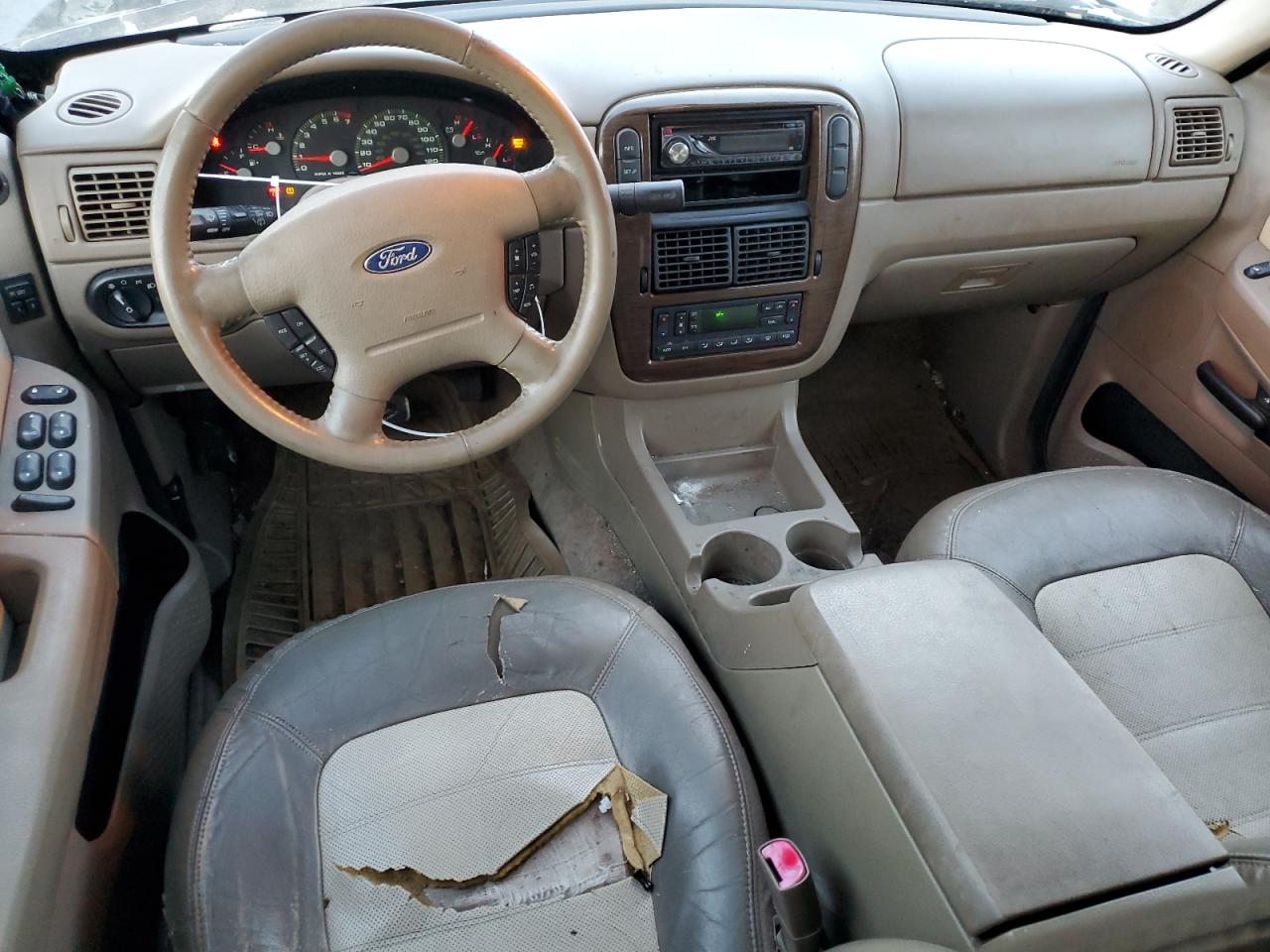 2004 Ford Explorer - Image 8