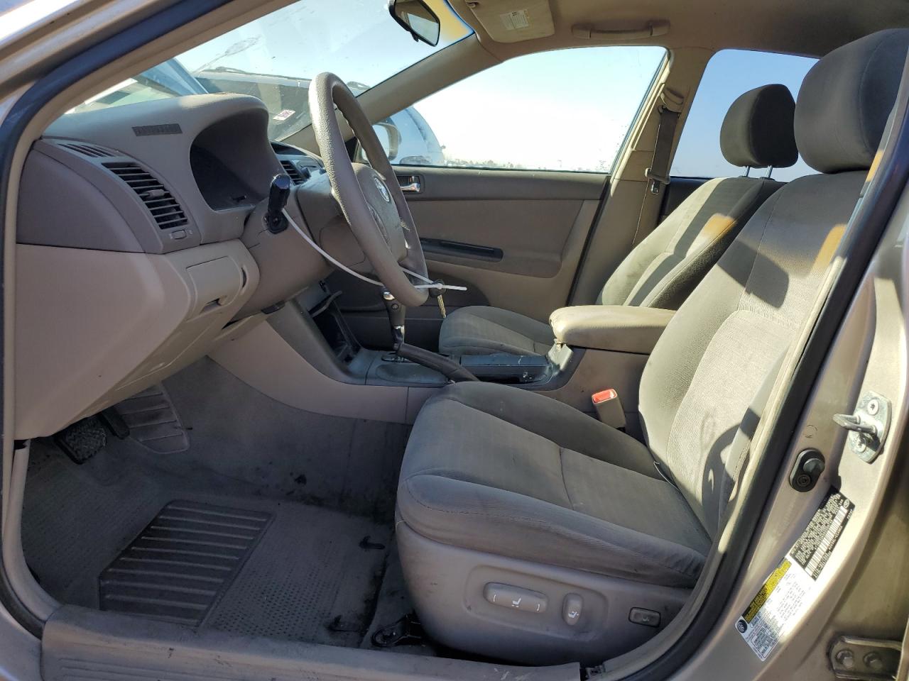 2005 Toyota Camry - Image 7