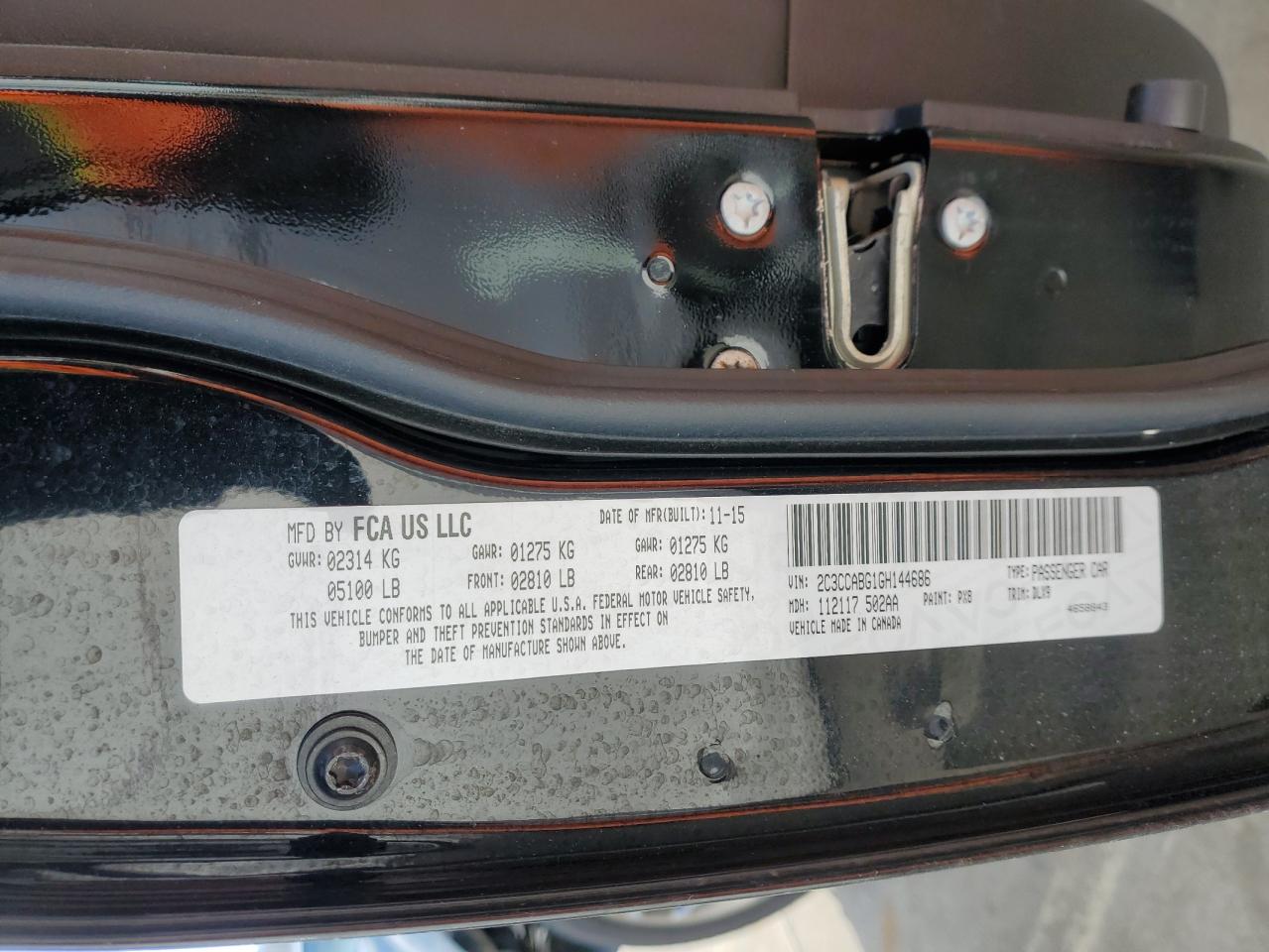 2016 Chrysler 300 - Image 13