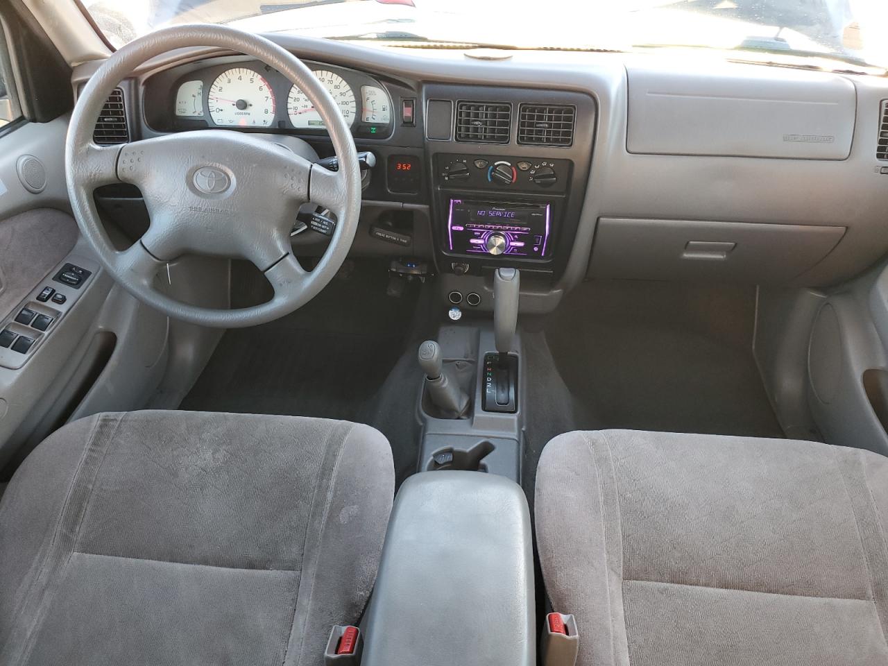 2004 Toyota Tacoma - Image 8