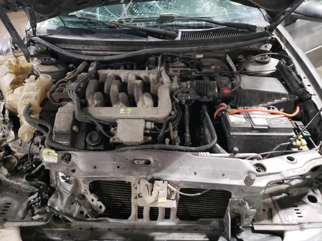 2002 Mercury Cougar - Image 13