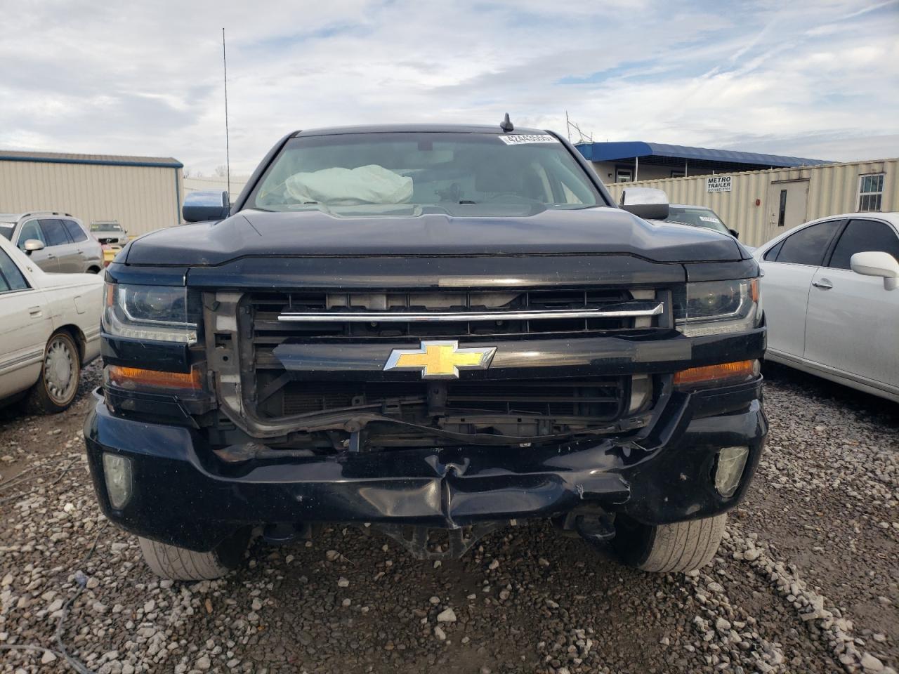 2017 Chevrolet Silverado - Image 5