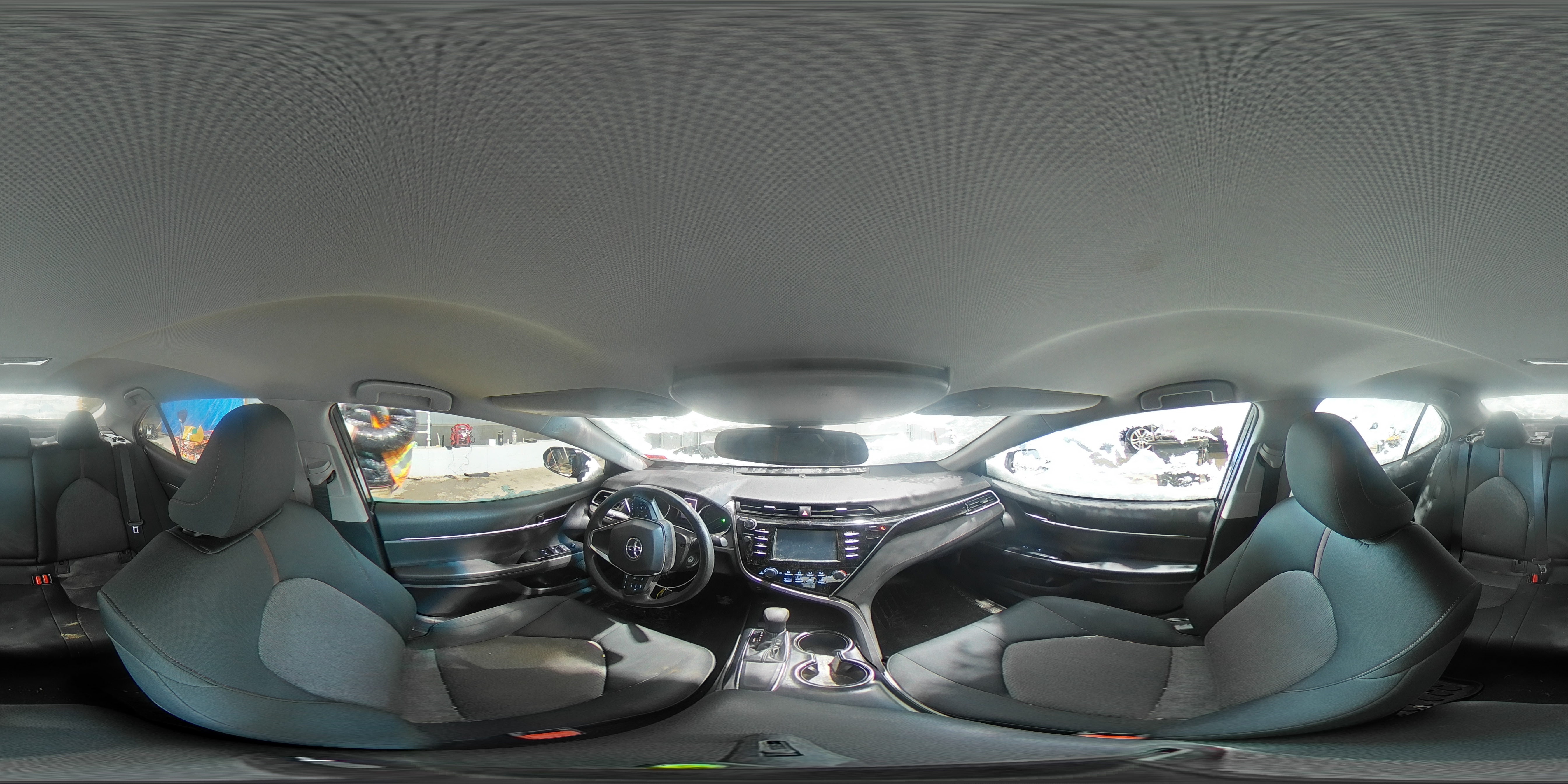 2018 Toyota Camry - Image 15