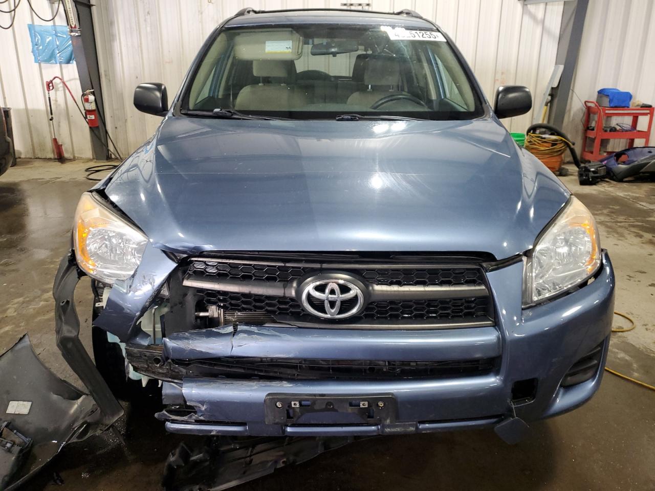 2012 Toyota RAV 4 - Image 5