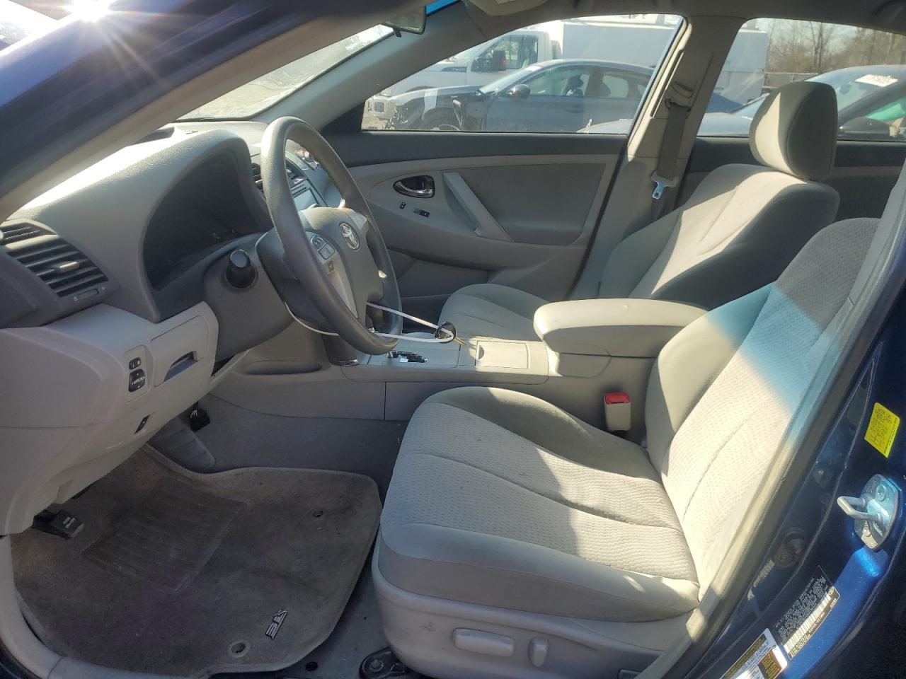 2011 Toyota Camry - Image 7