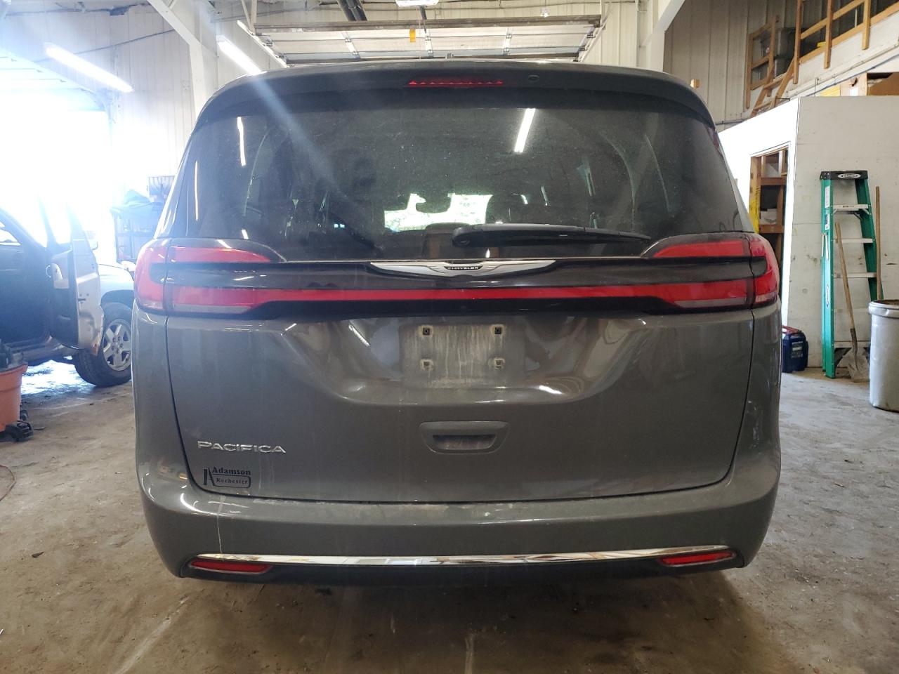 2022 Chrysler Pacifica - Image 6