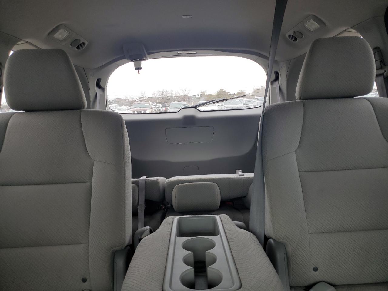 2014 Honda Odyssey - Image 10