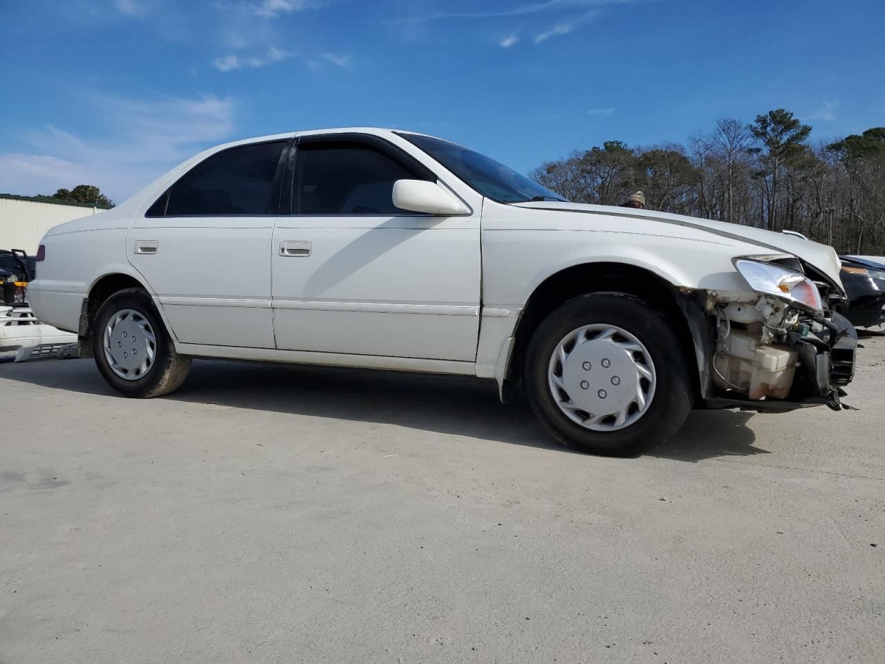 1999 Toyota Camry - Image 4