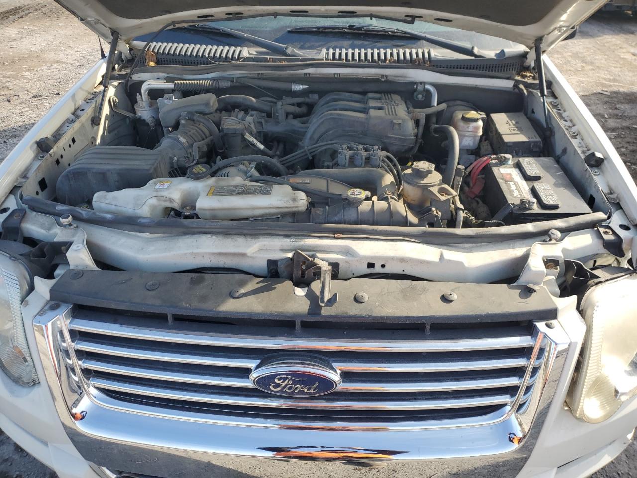 2008 Ford Explorer - Image 12