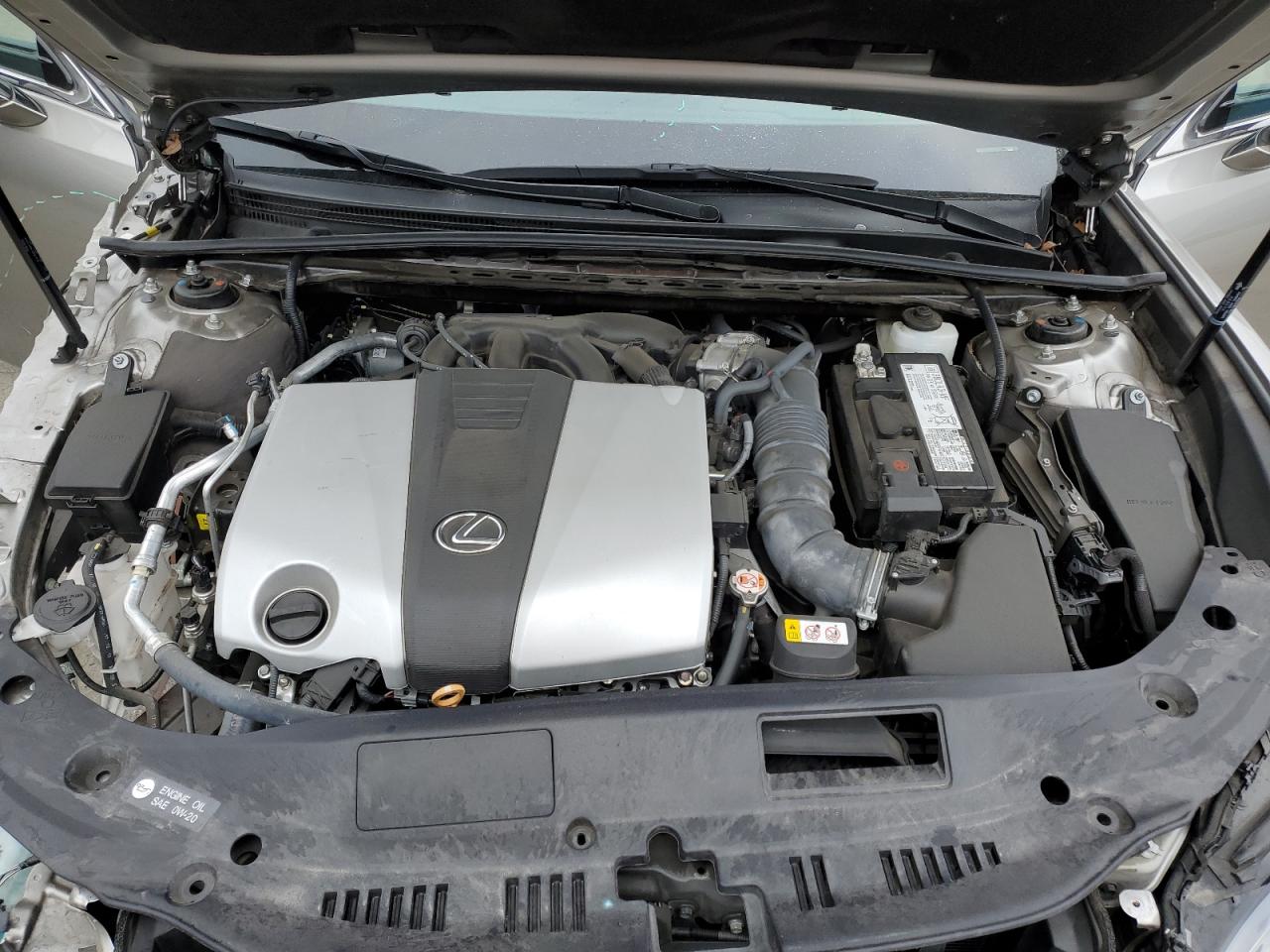 2020 Lexus ES - Image 11