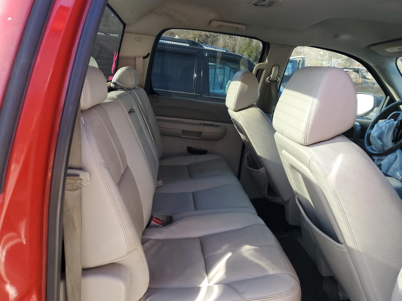 2008 GMC Sierra - Image 10