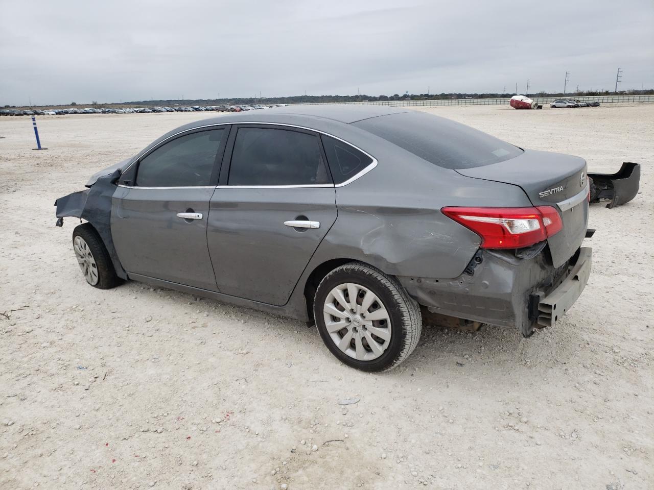 2016 Nissan Sentra - Image 2