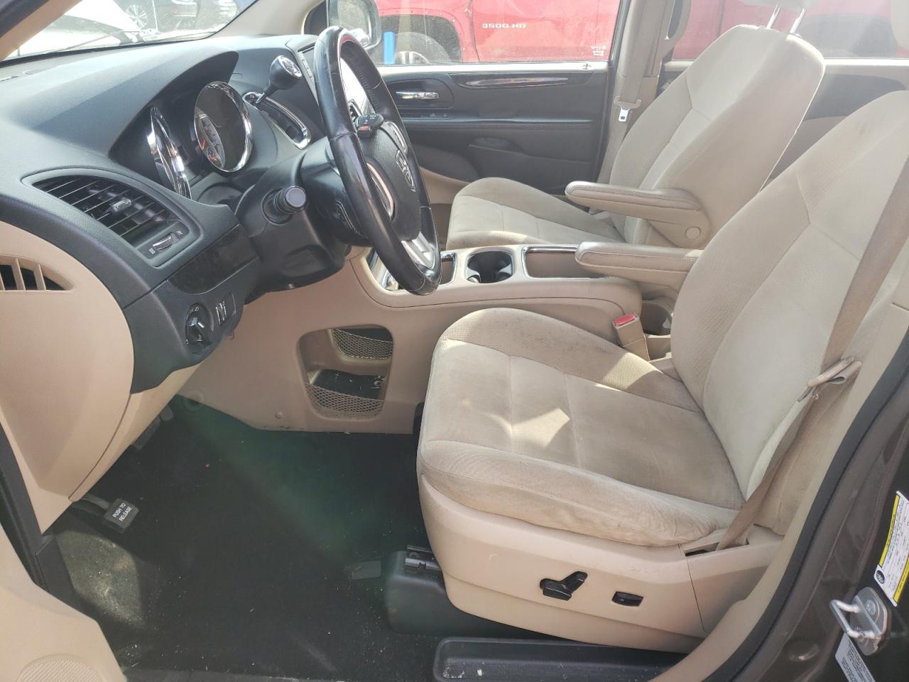 2015 Dodge Caravan - Image 7