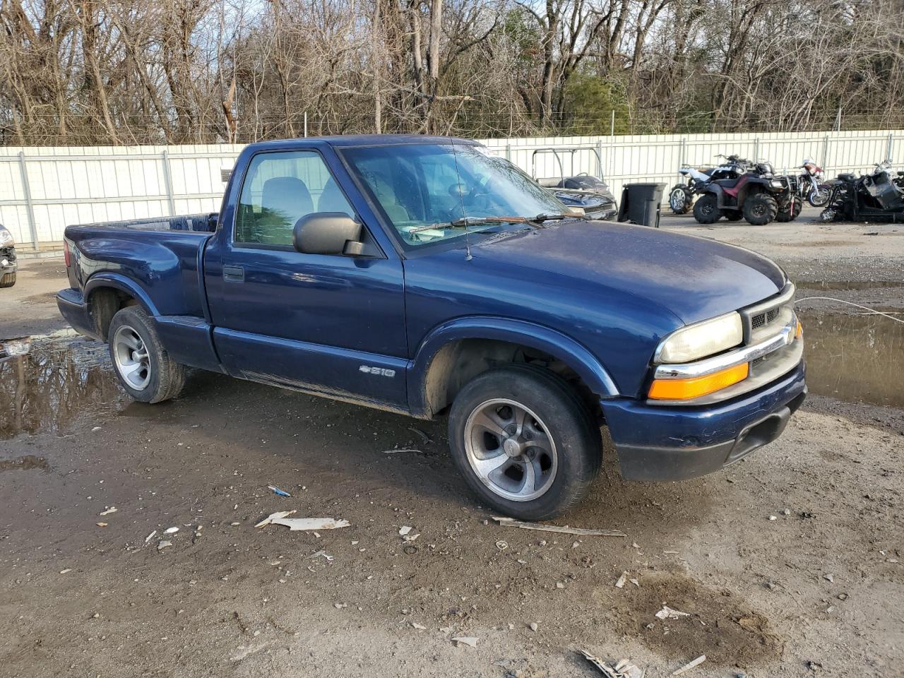 2002 Chevrolet S-10 Pickup - Image 4