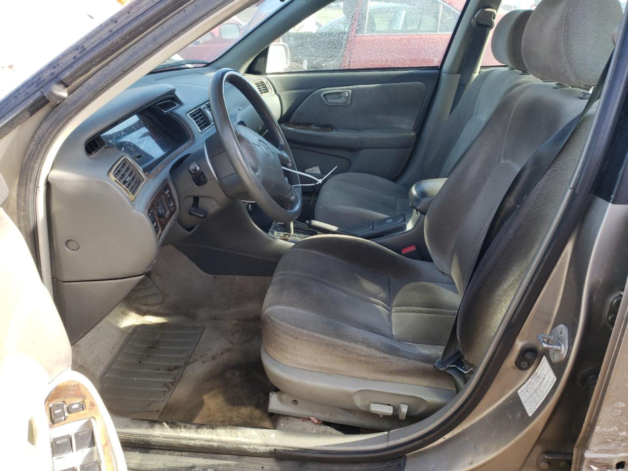 1999 Toyota Camry - Image 7