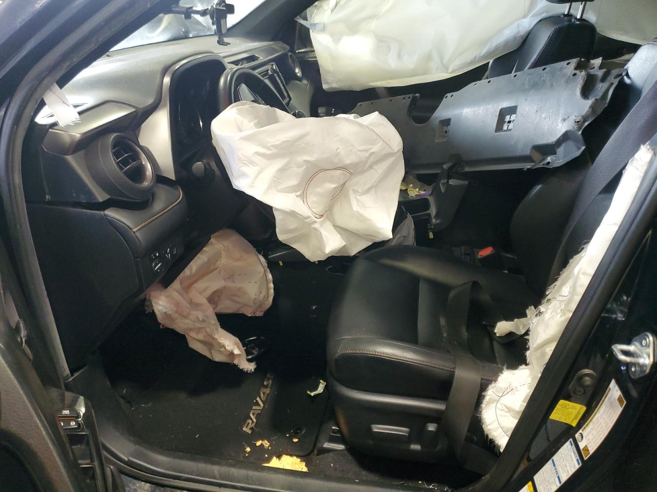 2018 Toyota RAV 4 - Image 7