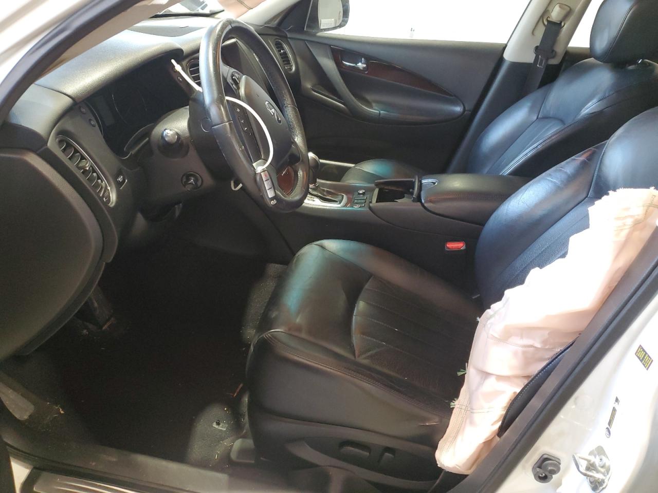 2017 Infiniti QX50 - Image 7