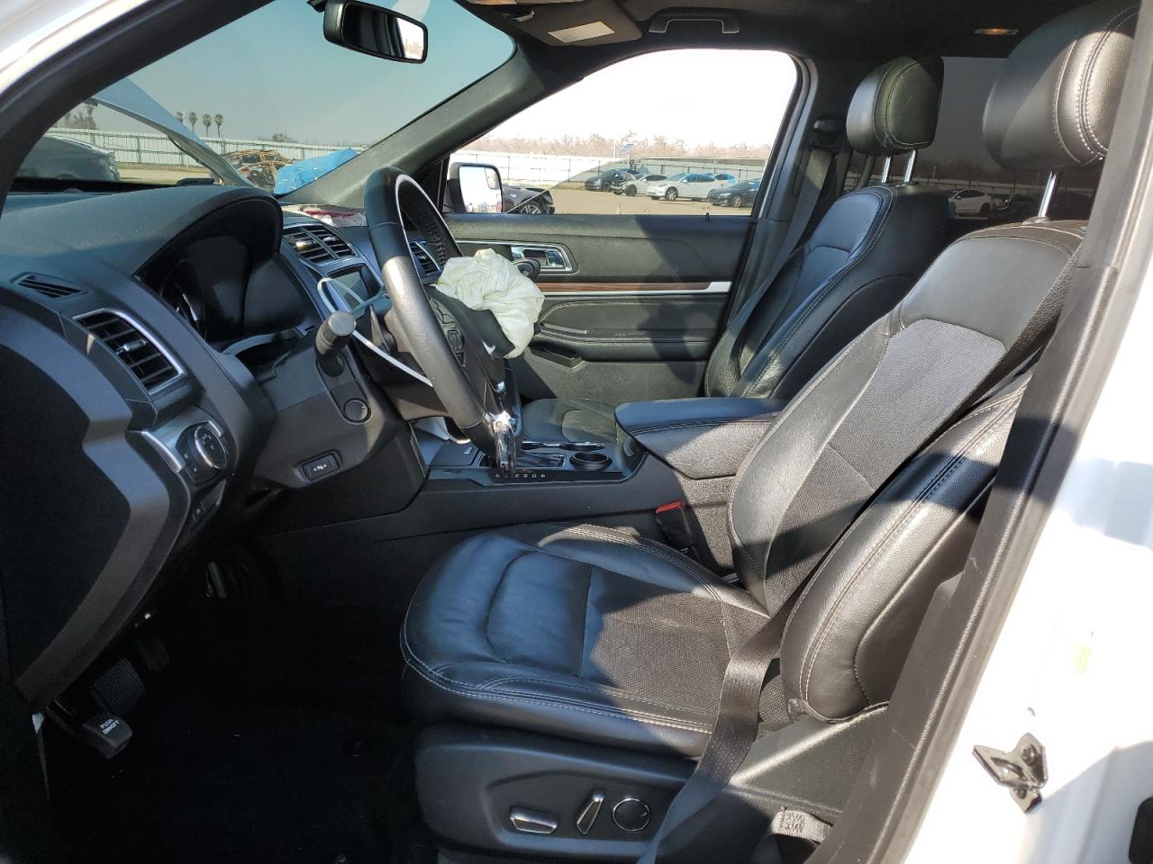 2017 Ford Explorer - Image 7