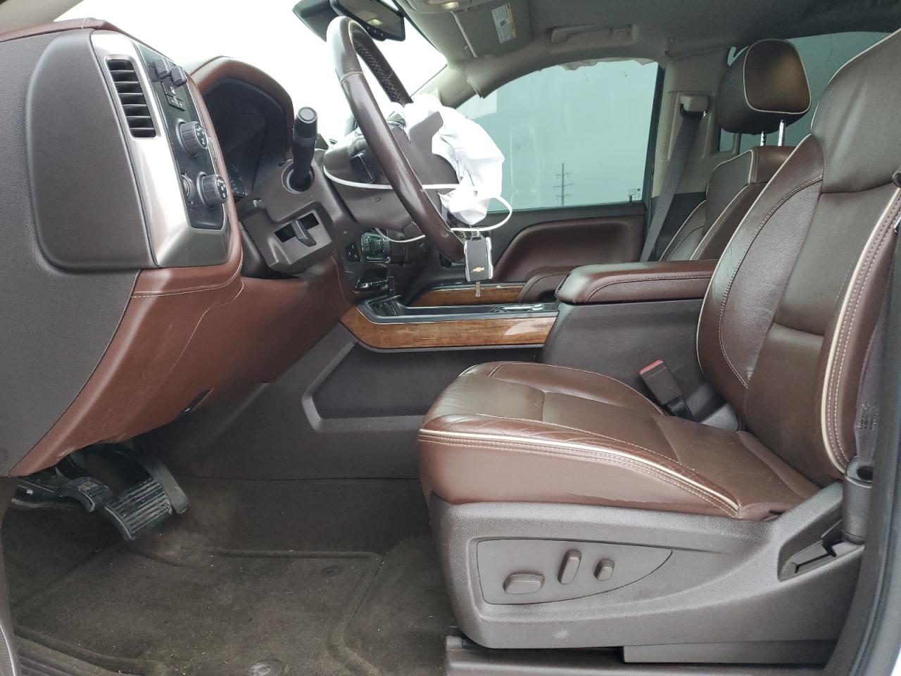 2016 Chevrolet Silverado - Image 7