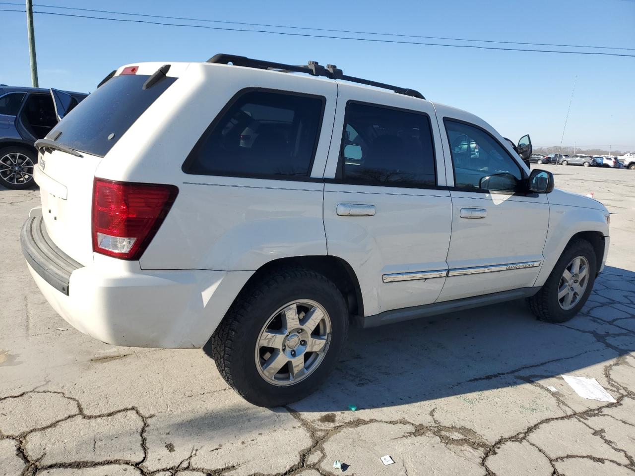 2010 Jeep Grand Cherokee - Image 3