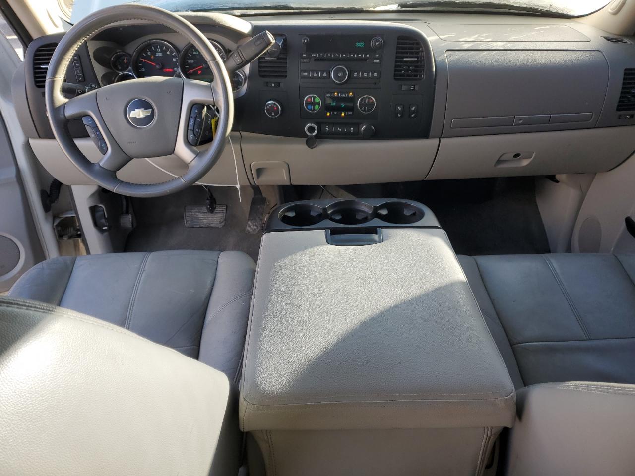 2012 Chevrolet Silverado - Image 8