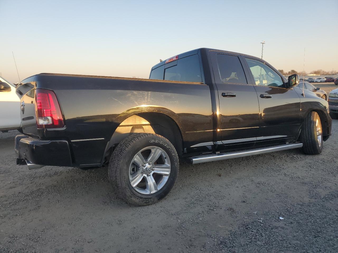 2014 RAM 1500 - Image 3
