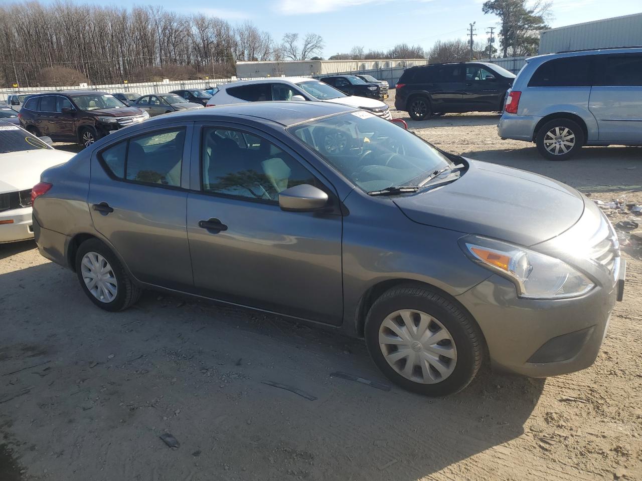 2019 Nissan Versa - Image 4