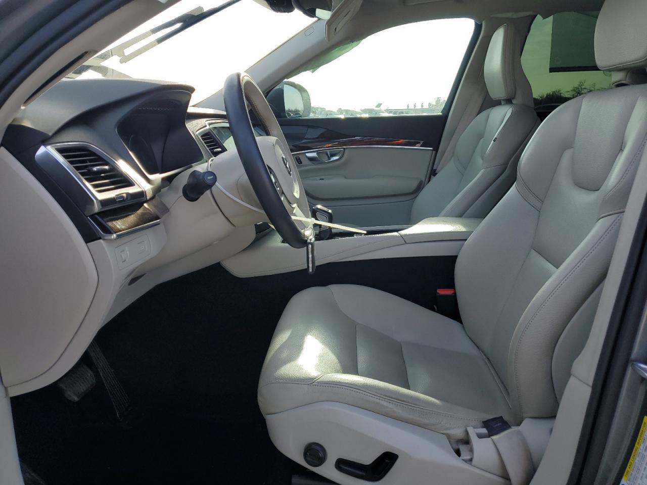2019 Volvo XC90 - Image 7