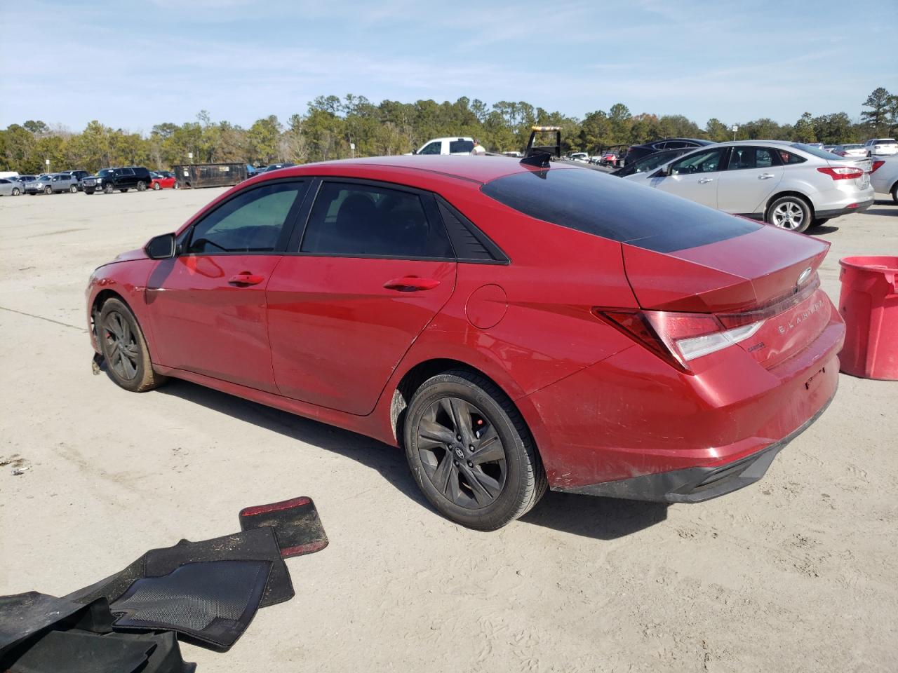 2022 Hyundai Elantra - Image 2