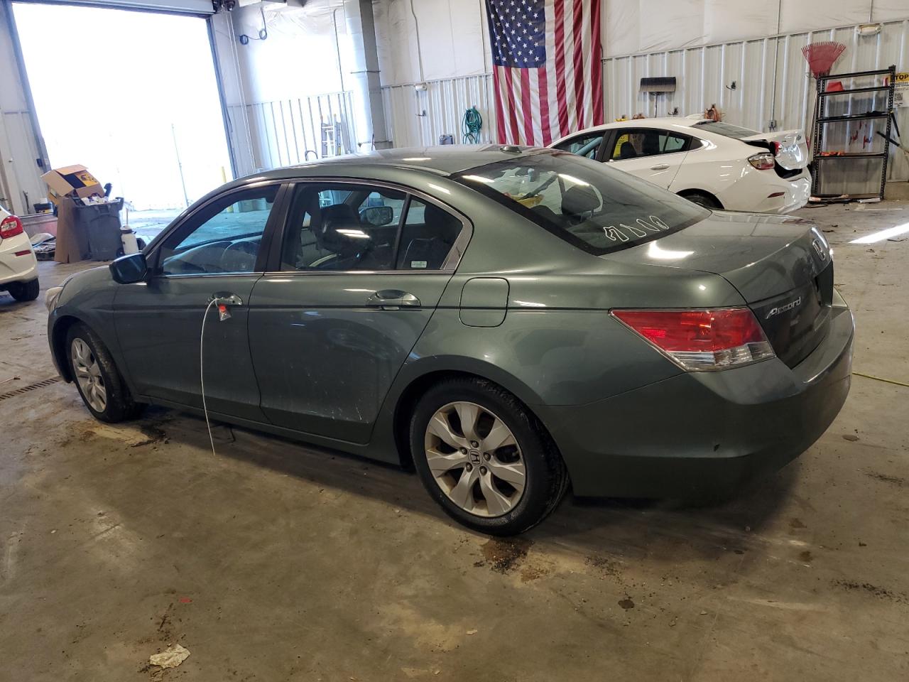 2009 Honda Accord - Image 2