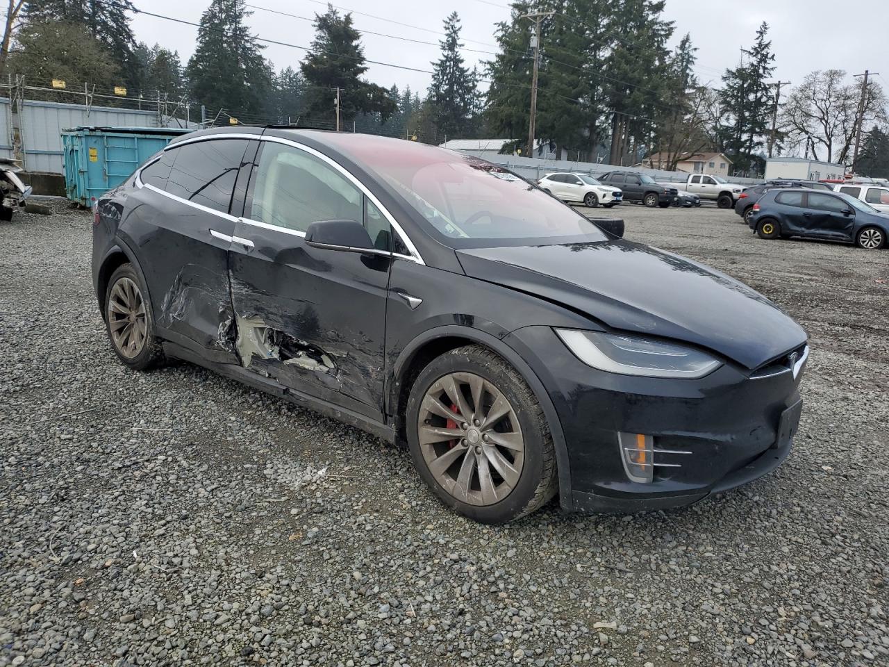 VIN 5YJXCDE49HF053723 2017 TESLA MODEL X no.4