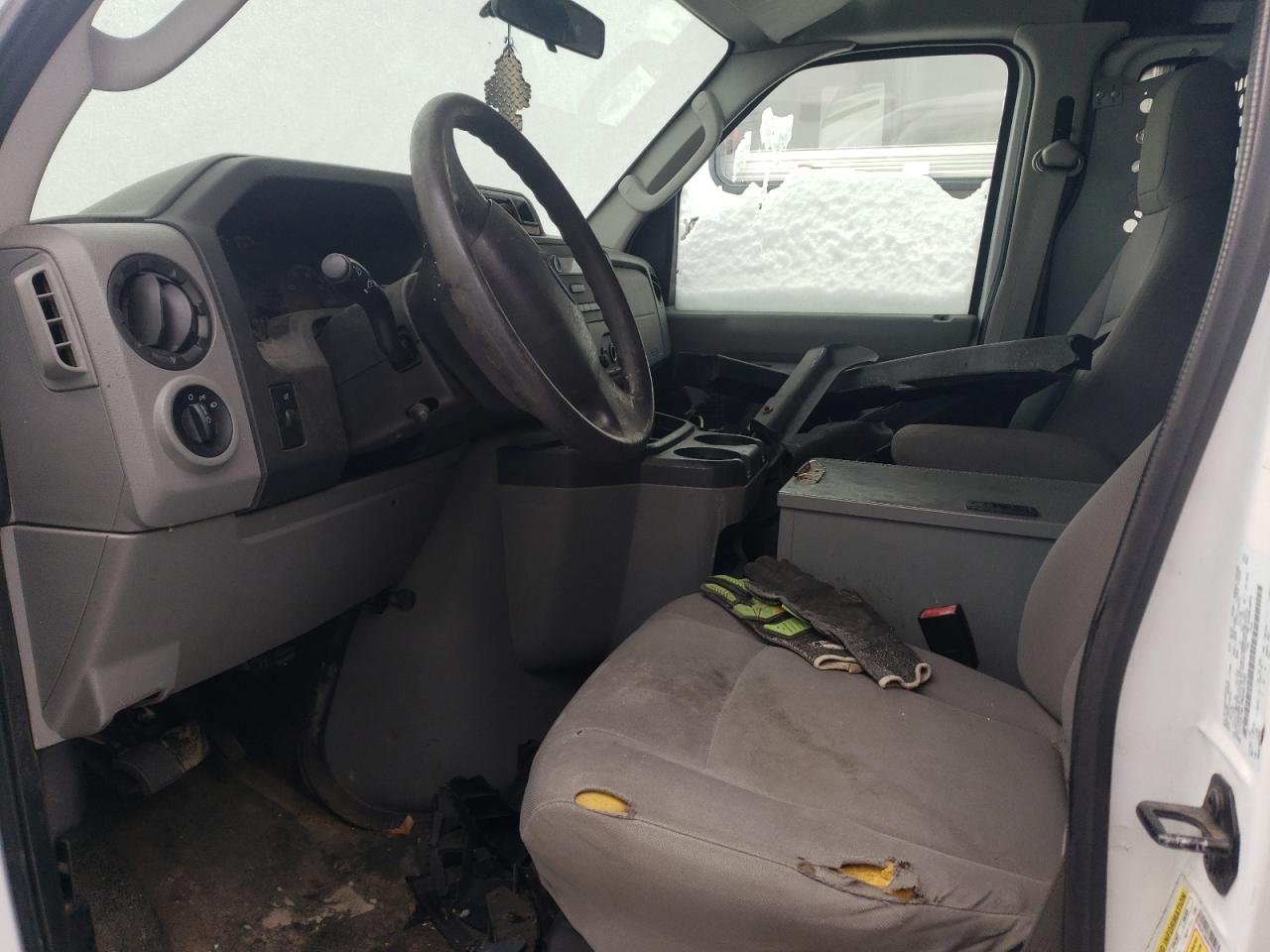 2009 Ford Econoline - Image 7