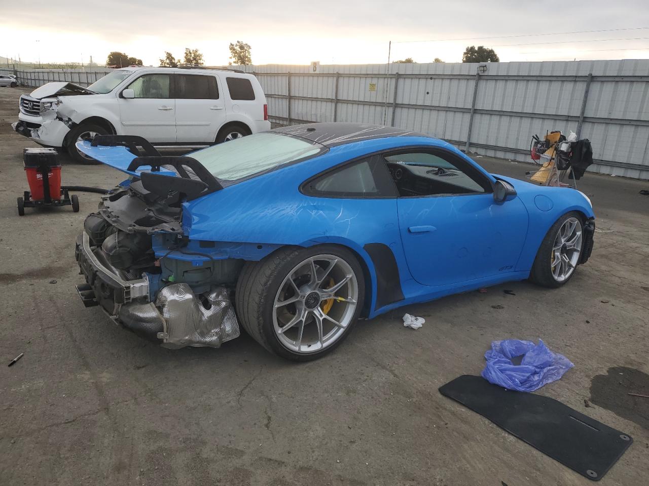 2022 Porsche 911 - Image 3