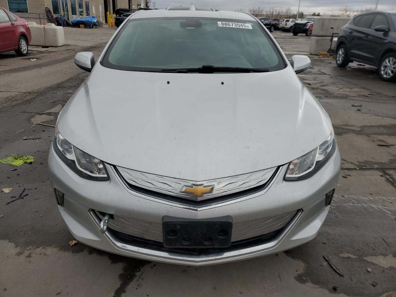 2017 Chevrolet Volt - Image 5