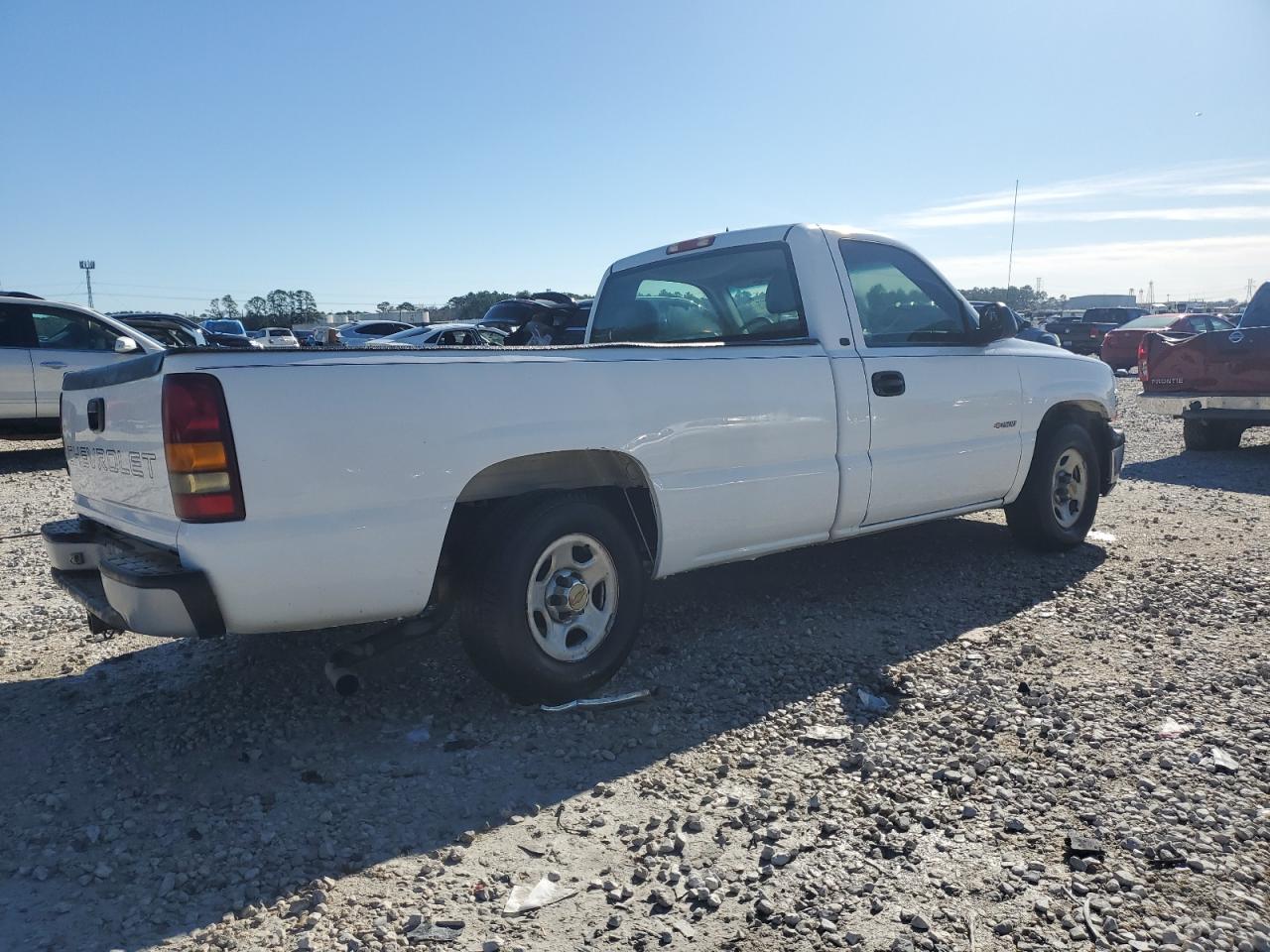 2001 Chevrolet Silverado - Image 3