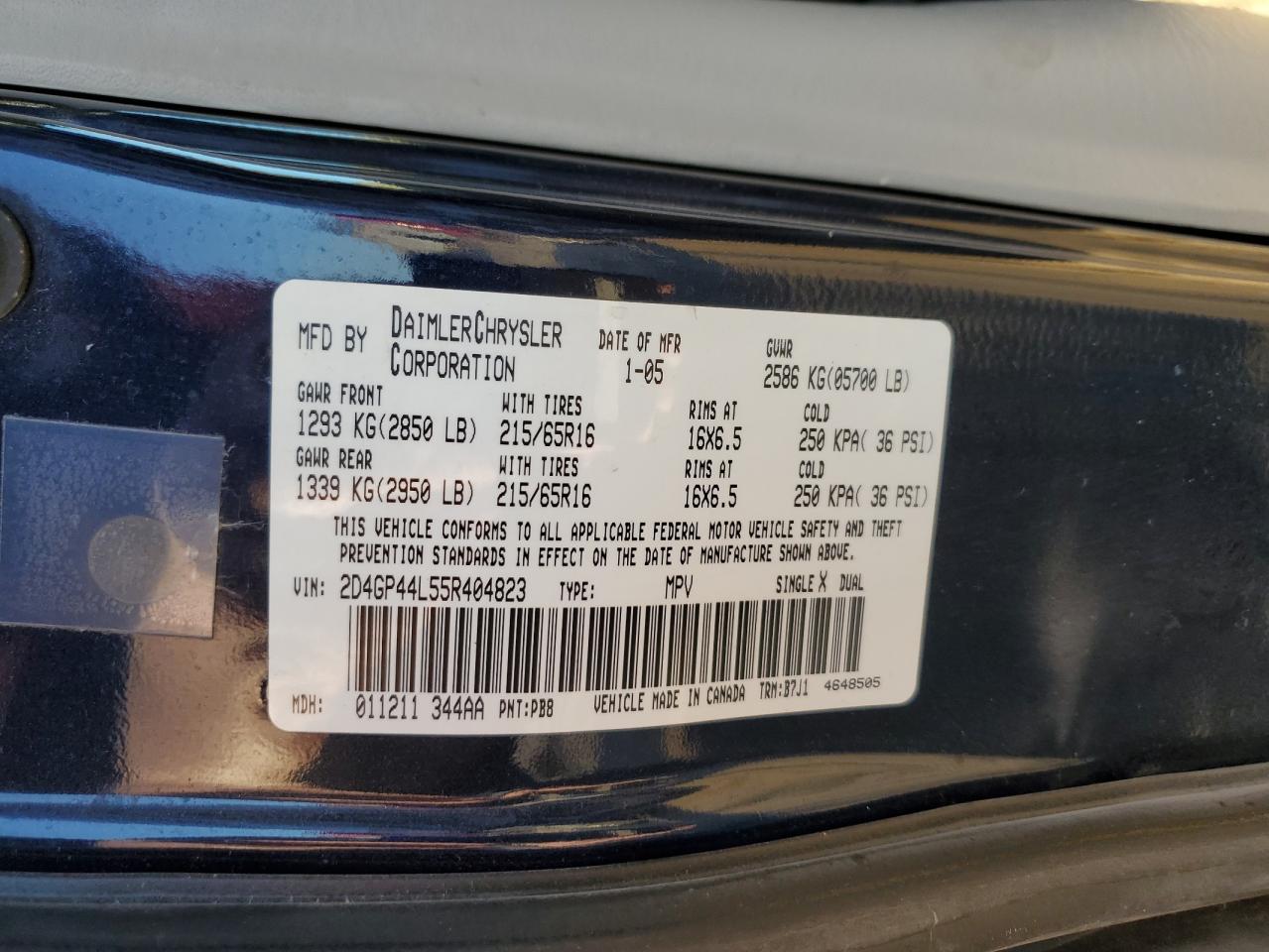 2005 Dodge Caravan - Image 13