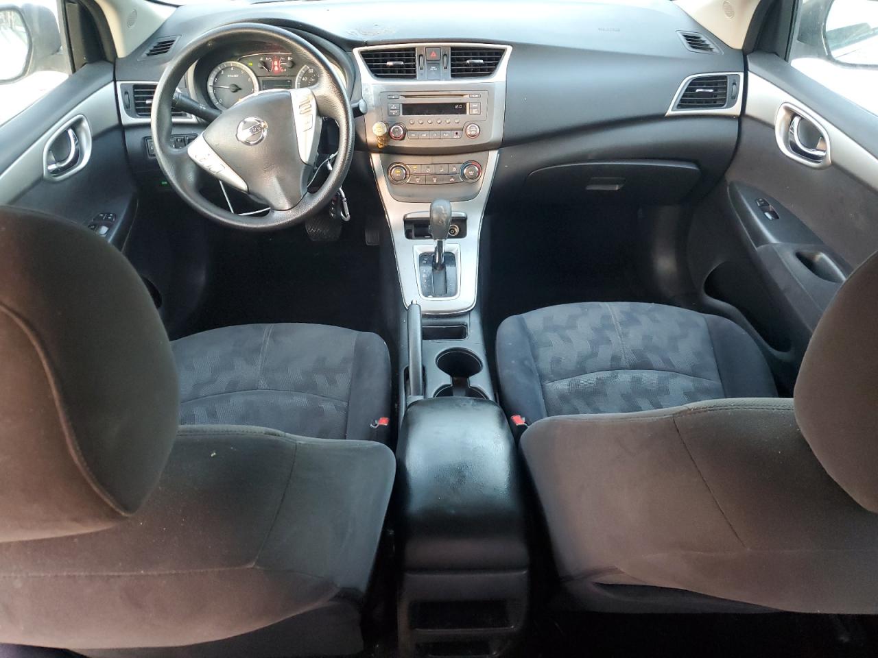 2013 Nissan Sentra - Image 8